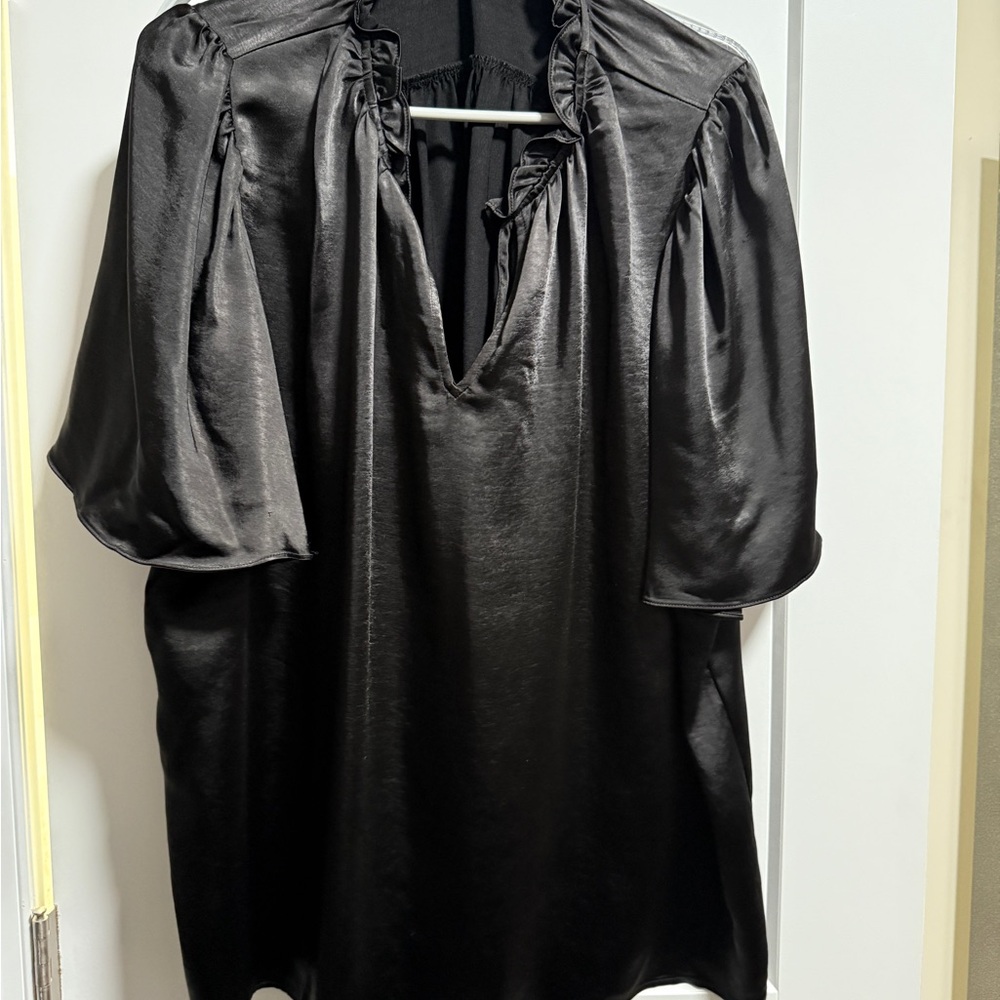 Sugarlips Black Ruched 3/4 Sleeve Blouse